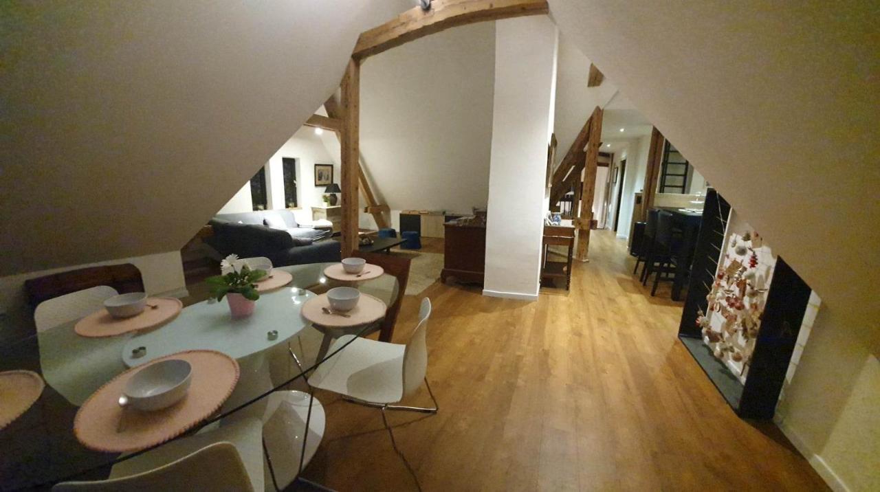 La Tour Du Bois Fleuri Appartement Colmar Buitenkant foto